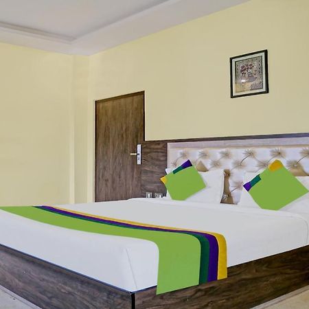 Treebo Trend Gupta Inn Varanasi Exterior photo